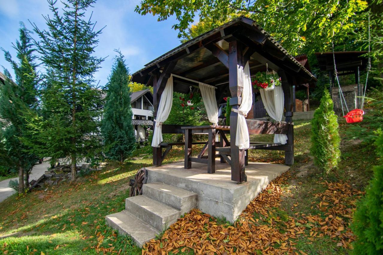 Отель Alpina Panoramic Мойсей Экстерьер фото